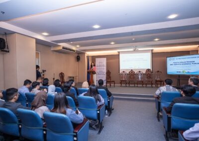 Facilitator commencing Session 1: The Impact of Volunteerism and Service Learning on Youth Empowerment and Leadership Development